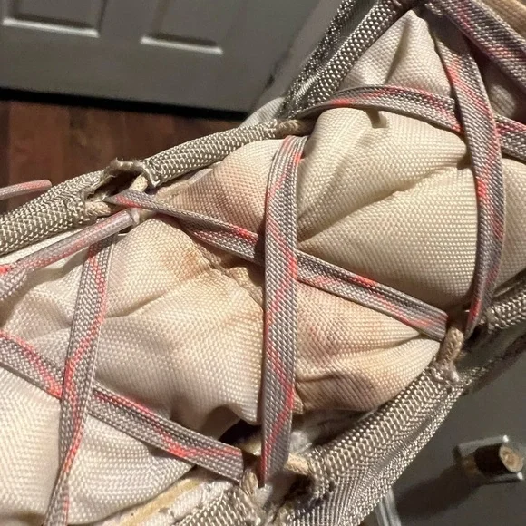 SORREL Cozy Cate white faux fur trim waterproof lace up boots. Size 9 - Picture 8 of 11